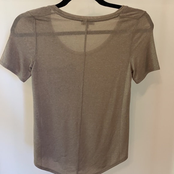 Aritzia Babaton taupe short sleeve T-shirt - Picture 5 of 6
